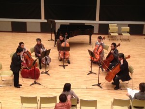 チェロ：ロザンムンテ